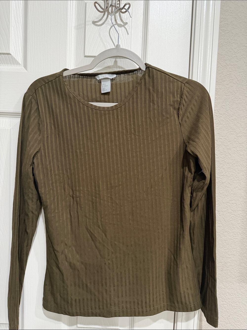 H&M Women’s Olive Green Long Sleeve Ribbed Top Small